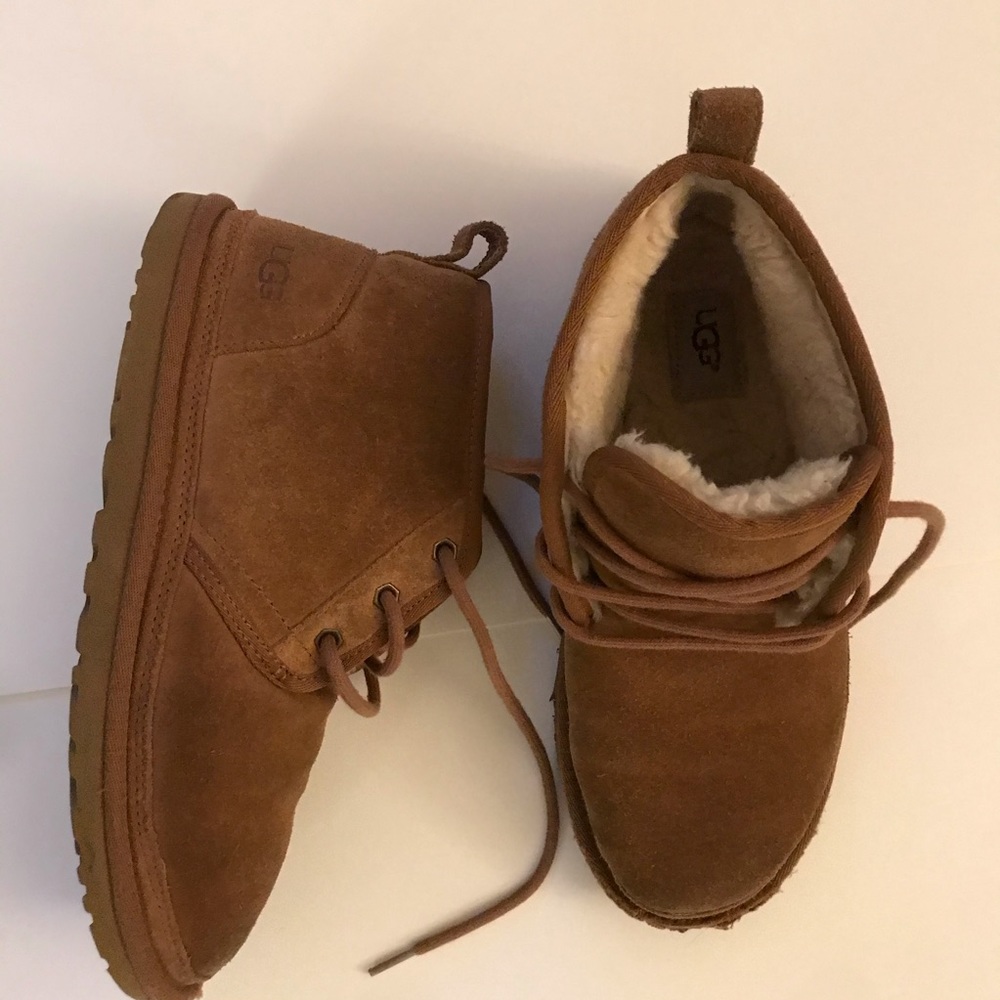 UGG Neumel Chukka Boot (Tan)